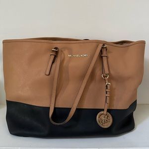 Michael Kors two-tone tote bag